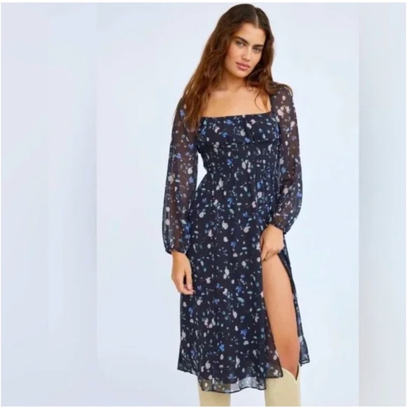 Wilfred Dresses & Skirts - Aritzia Wilfred Genoa Chiffon Navy Blue Floral Midi Dress